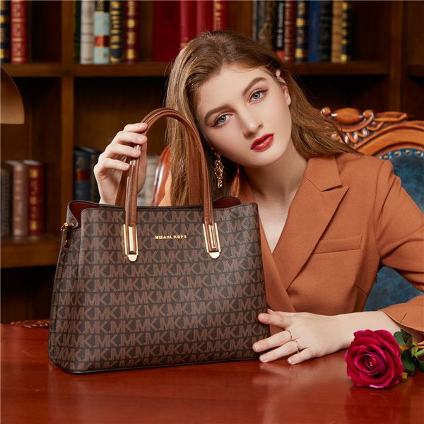 

handbag women's hand bag 2021 winter high-capacity leather luxury messenger mother's, Black;red