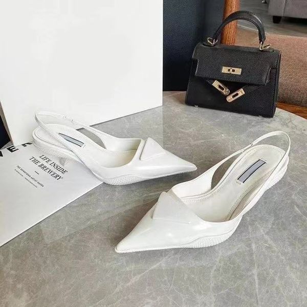 

european classic luxury style women's slippers, pointed toe sandals, glossy skin decorative leather, flat moccasins, rubber bottom, mor, Black