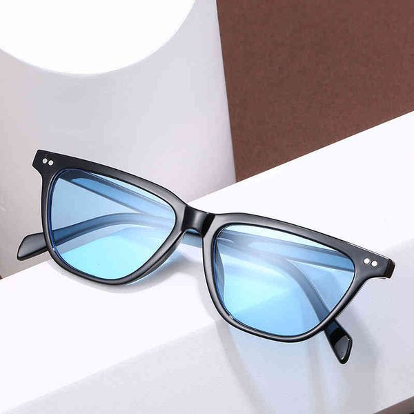 

factory outlet fashion retro sun women square ladies rivet sunglass small frame marine candy, White;black