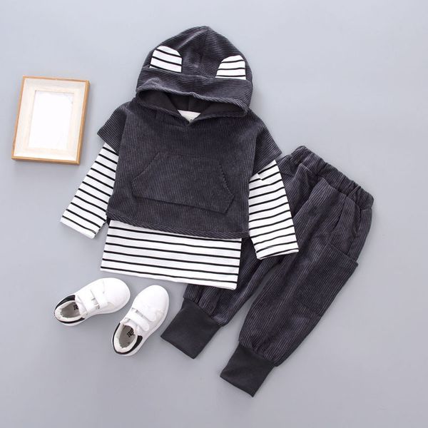 

boys clothes spring autumn new childrens long-sleeved hooded t-shirt + vest + pants 3-piece boys set, White