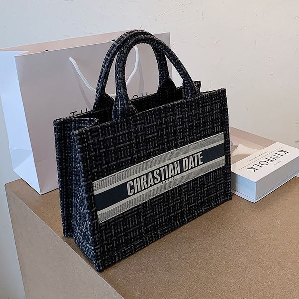 

net red star same canvas large capacity bag female 2021 new fashion short distance handbag shopping tote bag