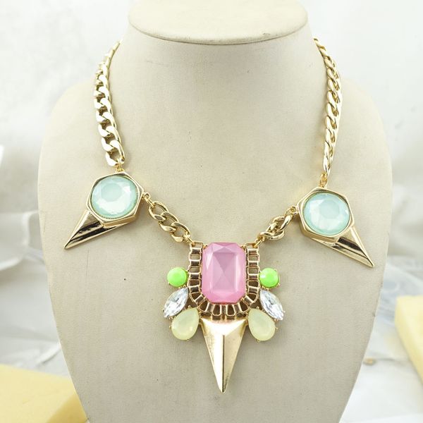 

red triangle necklace tennis, graduated wholesale and retail accessories, Black