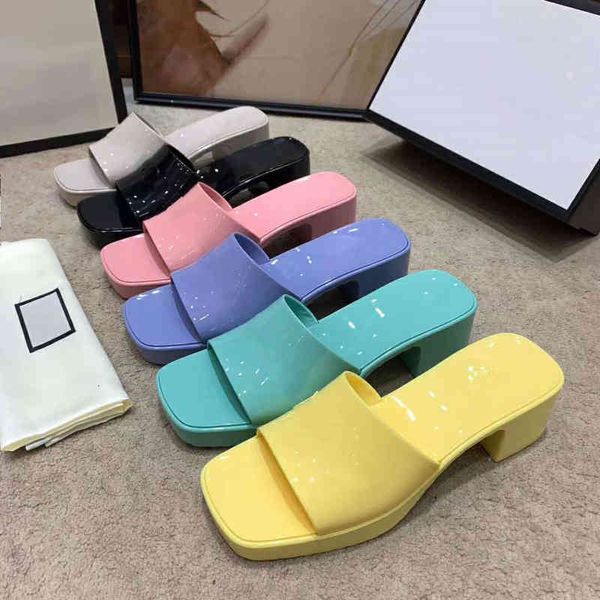 

slippers sandals in the summer fashion designer leisure beach shoes nfg, Black