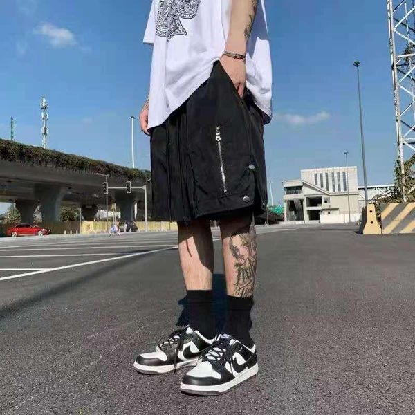 

men's shorts high street zipper pockets vibe summer mens retro drawstring waterproof casual five point pants loose hip hop cargo short, White;black