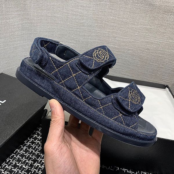 

2021 new arrival designer women slippers real leather ladies spring summer flat slippers thick sole outdoor beach ladies many colors pure co, Black