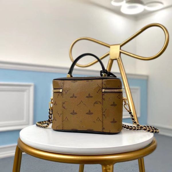 

design 2021 new luxury fashion mini bag for women well-known handbag delivery