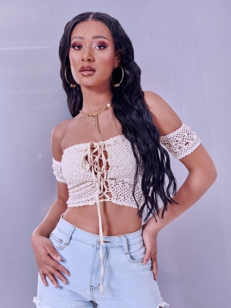 

off shoulder lace up knot crop b3gc#, White