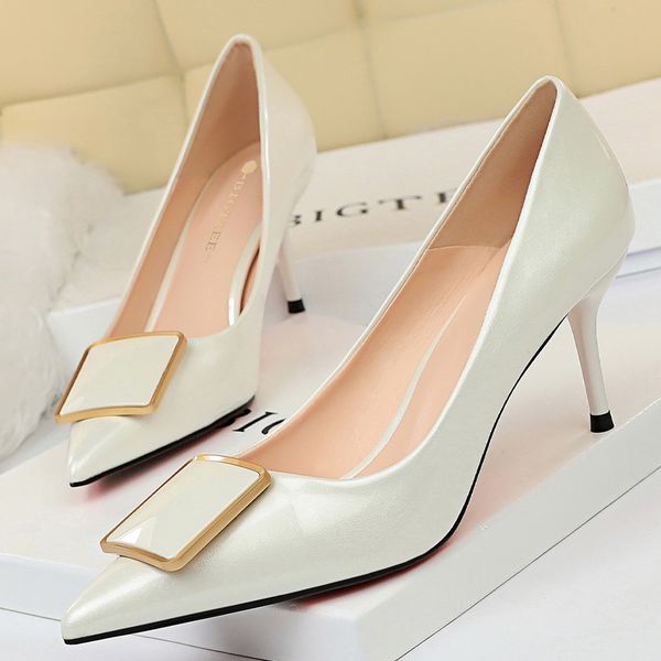 

bigtree shoes patent leather woman pumps kitten heels occupation ol office shoes classic pumps plus size 35-43 shoes women heels, Black