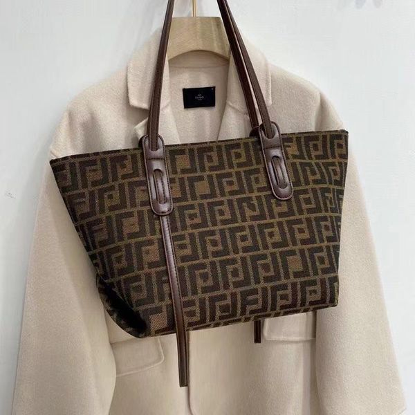 

style women's large handbags chain shoulder bags diamond grille cross body