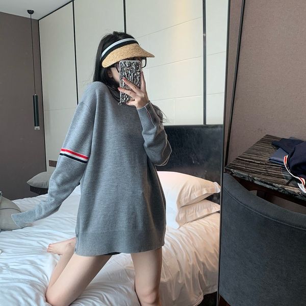 

lever autumn new stripe medium loose tb long sleeve classic sweater, White;black