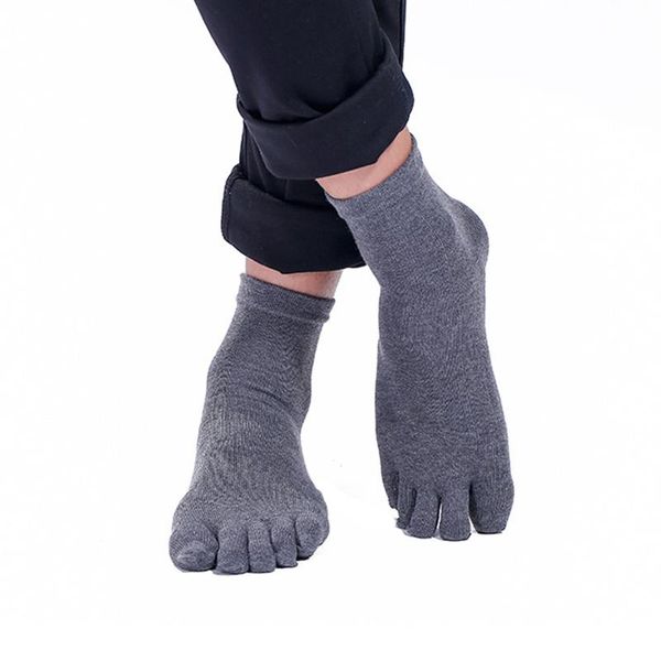 

sports socks 3 pairs men five toe indoor casual cotton ankle solid color black grey white finger sock