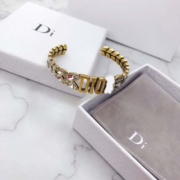

2021 new eye wheat ear women's popular seiko letter bracelet, Black