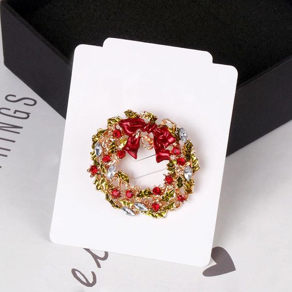 Pins, broches Natal selvagem moda broche jóias coração-dado forma grinalda roupas femininas lenços fivela xale