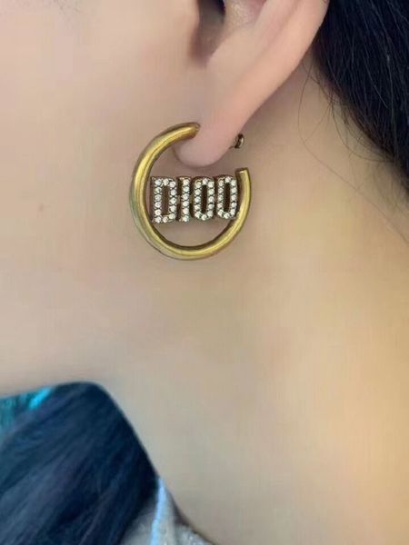 

aaa designer jewelry home 2021 new fashion ring letter earrings high version brass material, Golden