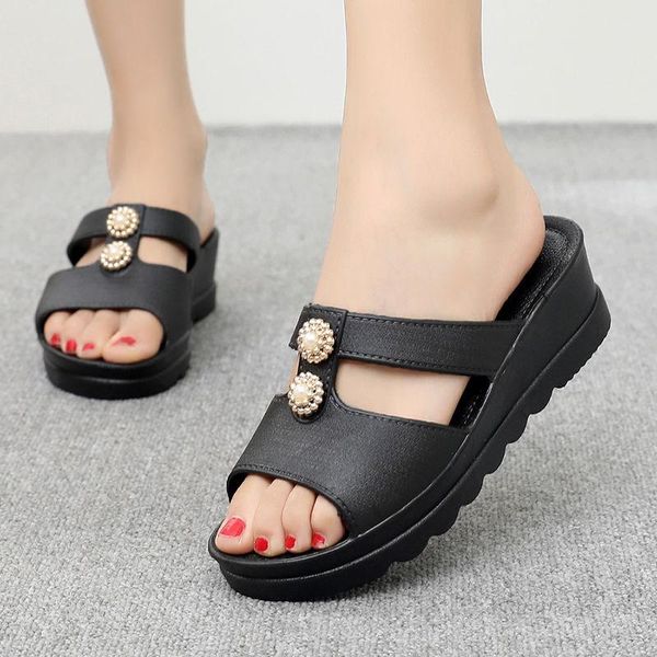 

elegant rhinestone pearl platform fish mouth wedge open toe hollow slipper 2021 women non-slip slides fashion house shoes slippers, Black