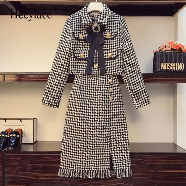 

plus size women tweed wool two piece set elegant diamond bow collar single breasted short jacket coat+ tassel pencil skirt women's trac, Gray