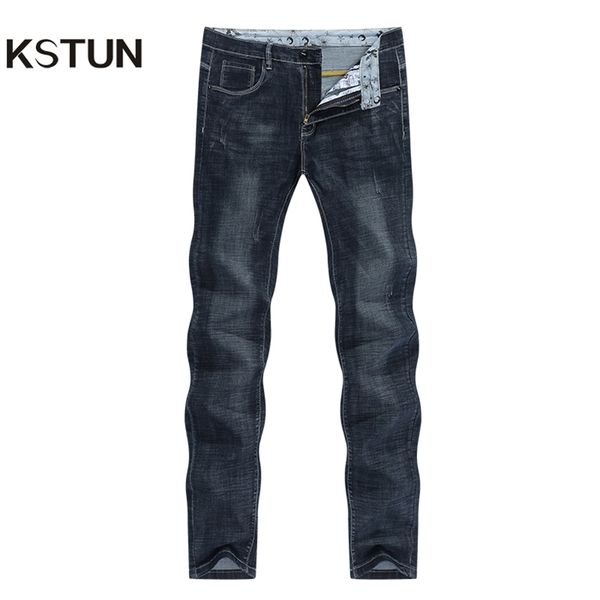 Jeans neri Uomo Famoso marchio Slim Straight Primavera e autunno Pantaloni a figura intera Abbigliamento uomo Jeans maschili di alta qualità Hombre 210319