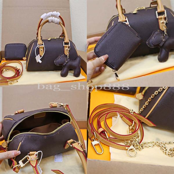 

high-quality designer bags ladies handbag pillow bag coin purse pendant three-in-one flower classic multi-function large capacity 02