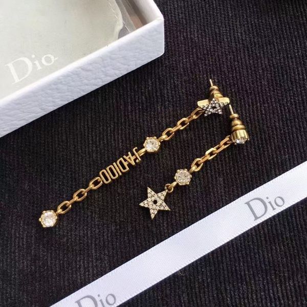 

d jiadijia new star letter with diamond asymmetric tassel earrings, Golden