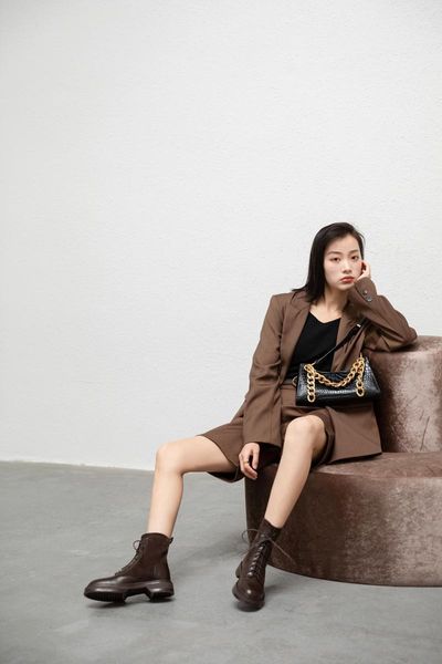 

boots 2021 winter leather high stretch lace-up short1, Black