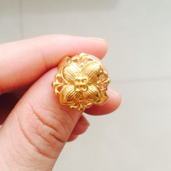 

brass plated clover flower ring women's gold carved ring jewelry, Black