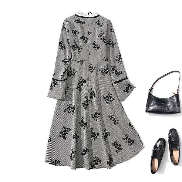 

dress autumn 2021 new women's slim fit round neck sweater stitched printed skirt temperament, Black;gray