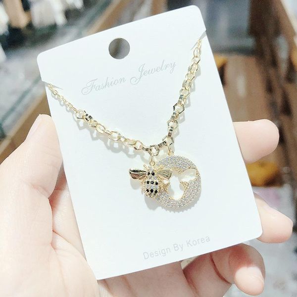 

chains necklace cute bee invisible magnetic snap pendant fashion micro inlaid zircon ornament, Silver