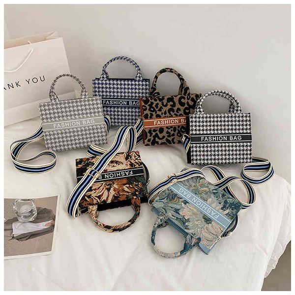 

bag2022 factory wholesale new new plaid canvas bag single shoulder tote bag class large capacity portable shopping net red printing