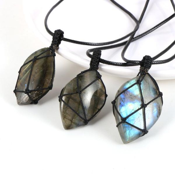 Collana con ciondolo in pietra di luna con involucro di corda di cera per le donne Boho Pietra naturale irregolare con pietra di sole Labradorite Pietra di luna Pendenti di gioielli Perline Collane