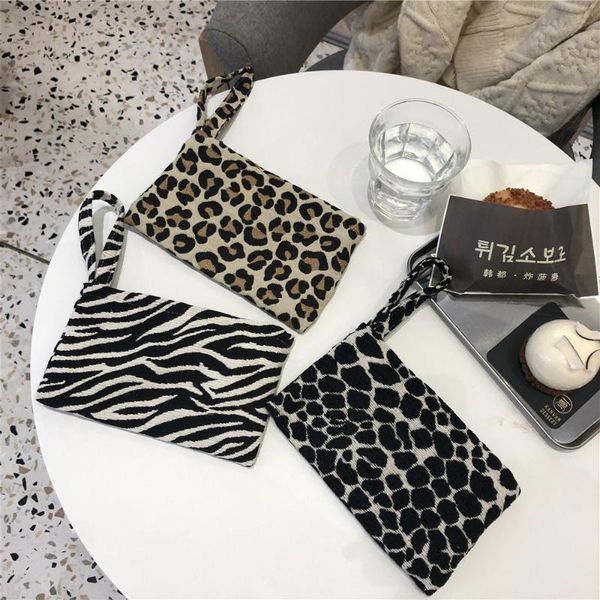 

mobile phone bag wallet cloth handle small fashion black and white leopard print simple korean casual jacquard handbag cosmetic bags & cases