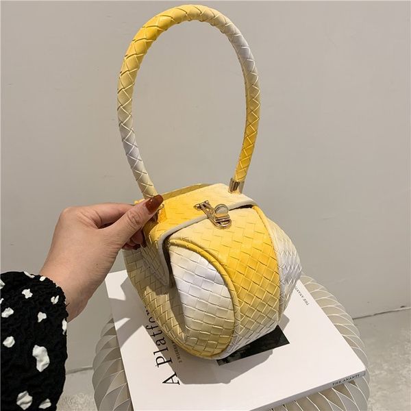 

design bag hxy&839; lock lattice small square brand embossed pu shoulder portable