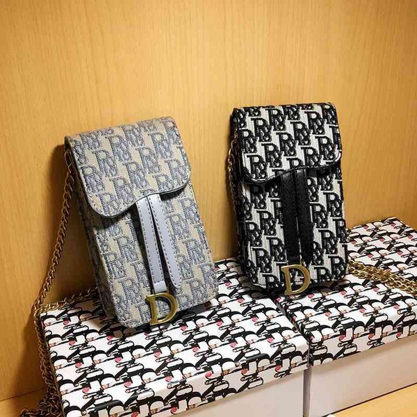 

factory store 65% off clearance sale handbags vertical mobile phone women 2021 versatile chain messenger red mini canvas bag summer, Black;red