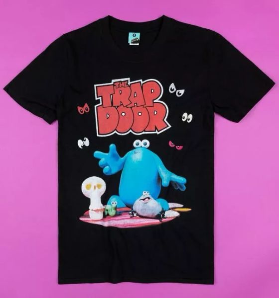 

trap door black t-shirt, White;black