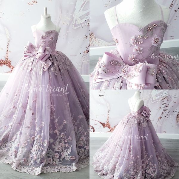 Lavendelfarbenes Ballkleid für Mädchen mit Perlen, Spaghettiträger, Prinzessin, Blumenmädchenkleid, appliziertes Erstkommunionkleid