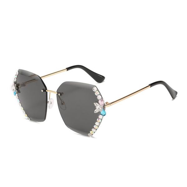

trendy women personality ocean film gradient color glasses rimless sunglasses diamond-studded polygonal uv400 lens, White;black