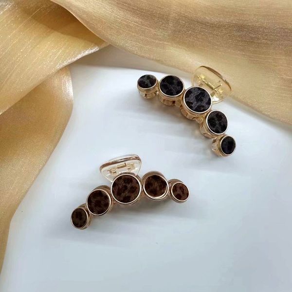 

70%off 01 new leopard print large grip, advanced sense horse shark clip, back of head hairpin, simple hundred grip hair accesso, Golden;silver