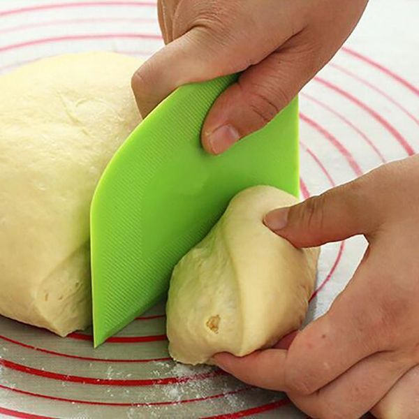

plastic cake cream spatula dough knife cutter batter scraper baking tools plain smooth edge pastry tool decoratin &