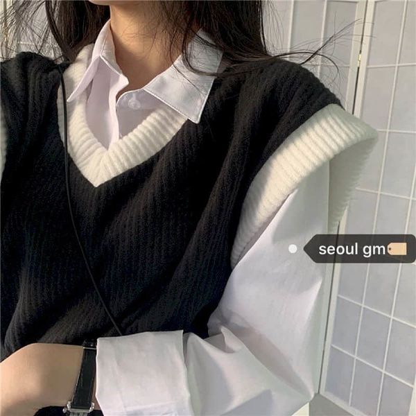 

women's sweaters knitted vest, korean style, retro, elegant, university western, age reduction, amazing color, v-neck 2021, White;black