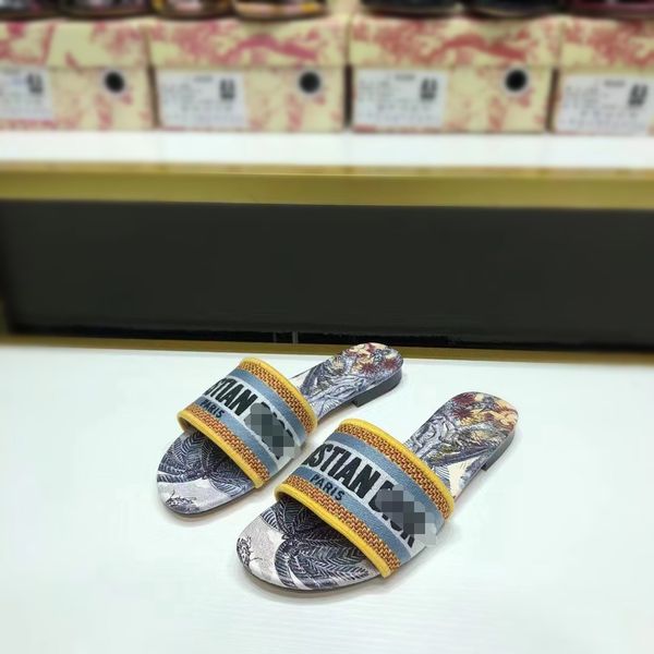 

2021 new embroidered flat bottom slippers ysj, Black
