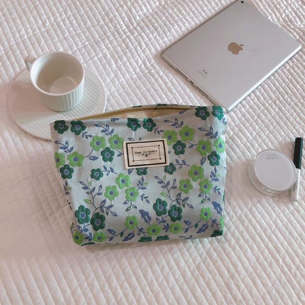 

cosmetic bags & cases vintage floral bag women jacquard fabric makeup organizer zipper pouch large toiletry washing beauty case