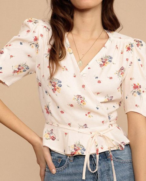 

women's blouses & shirts women shirt 2021 spring and summer ladies floral print v-neck short-sleeved with tether at waist, White