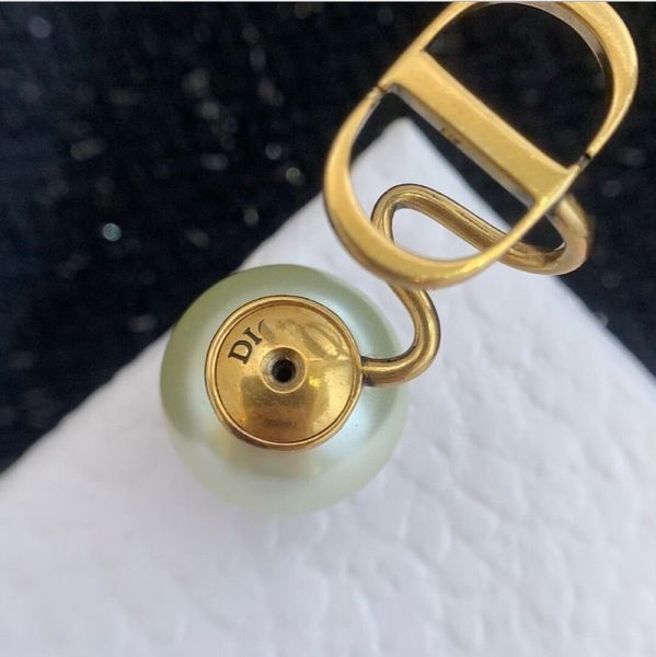 

design jewelry fashion new pearl letter female fashion temperament versatile earrings ear clip earrings bbrt, Golden