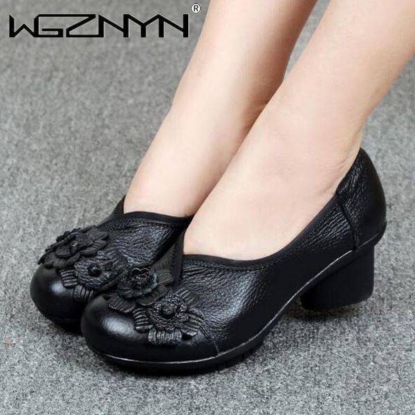 

dress shoes 2021 arrival mom flats large size 41/42 woman's loafers spring female genuine leather casual women, Black