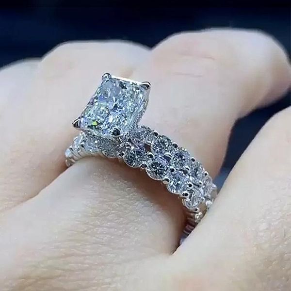 

wedding rings huitan 2021 trend female engagement silver color statement ring stylish party accessories noble gift jewelry for women, Slivery;golden