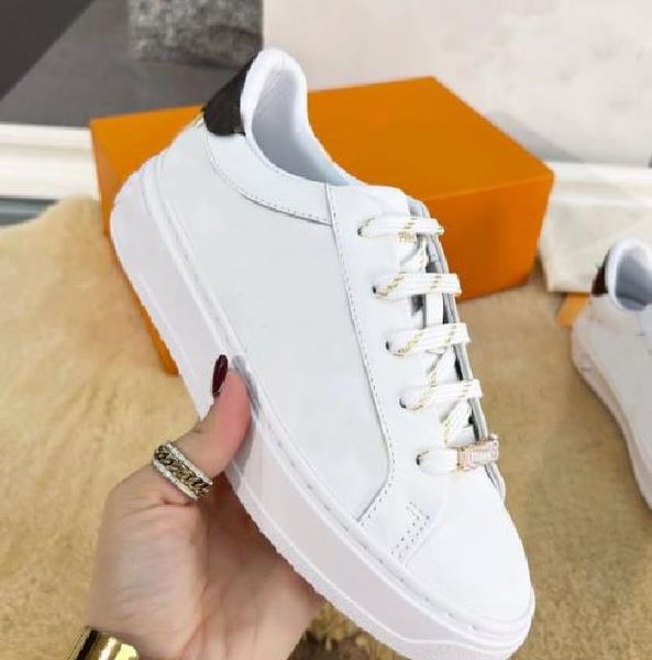 Lüks Kadın ve Kız Rahat Ayakkabılar Düz Koşu Sneakers Plaj Moda Klasik Sıcak Satıcı Kauçuk Outsole Witn Kutusu