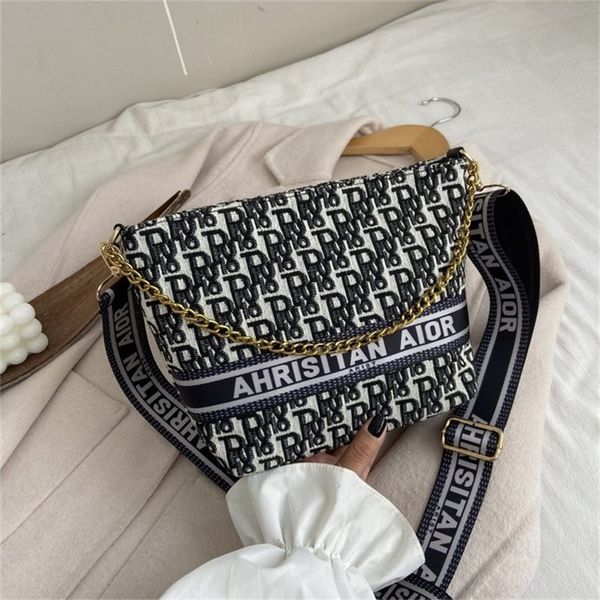 

factory store shop new bag female 2022 fashion korean women's single shoulder messenger bag chain small square armpit 3xvw