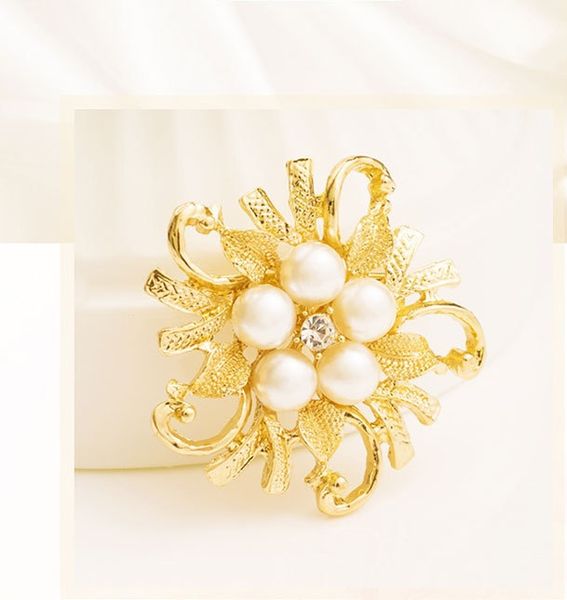 

five pearl wholesale round men's suit pin brooches yiwu alloy flower brooch, Gray