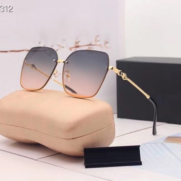 

New Fashion Sunglasses Women Men Vintage Summer Cat Eye Style Fashion Mens Buffalo Horn Glasses Popular Eyewear