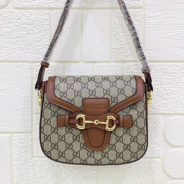 

the latest net red in 2021, the same saddle bag, the portable cross carrying shoulder bag, super versatile luxurys designers bagsysj