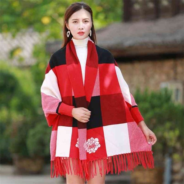 

female autumn and winter large plaid shawl dual-use cloak tassel double-sided jacquard bat sleeve sweater jacket 210427, White;black